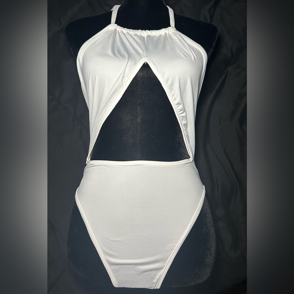 One piece swimsuit